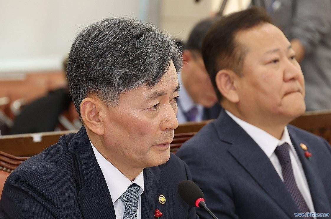 △韩国巡警厅厅长赵志浩（尊府图）