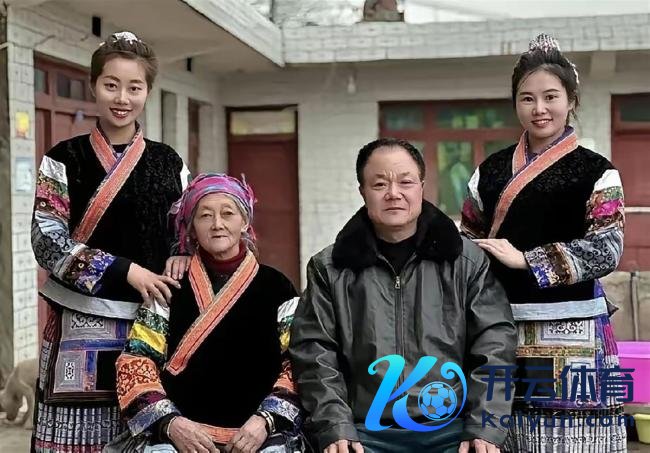 年度回拜·回声2024｜1314天，孤勇者杨妞花的“一生一生”